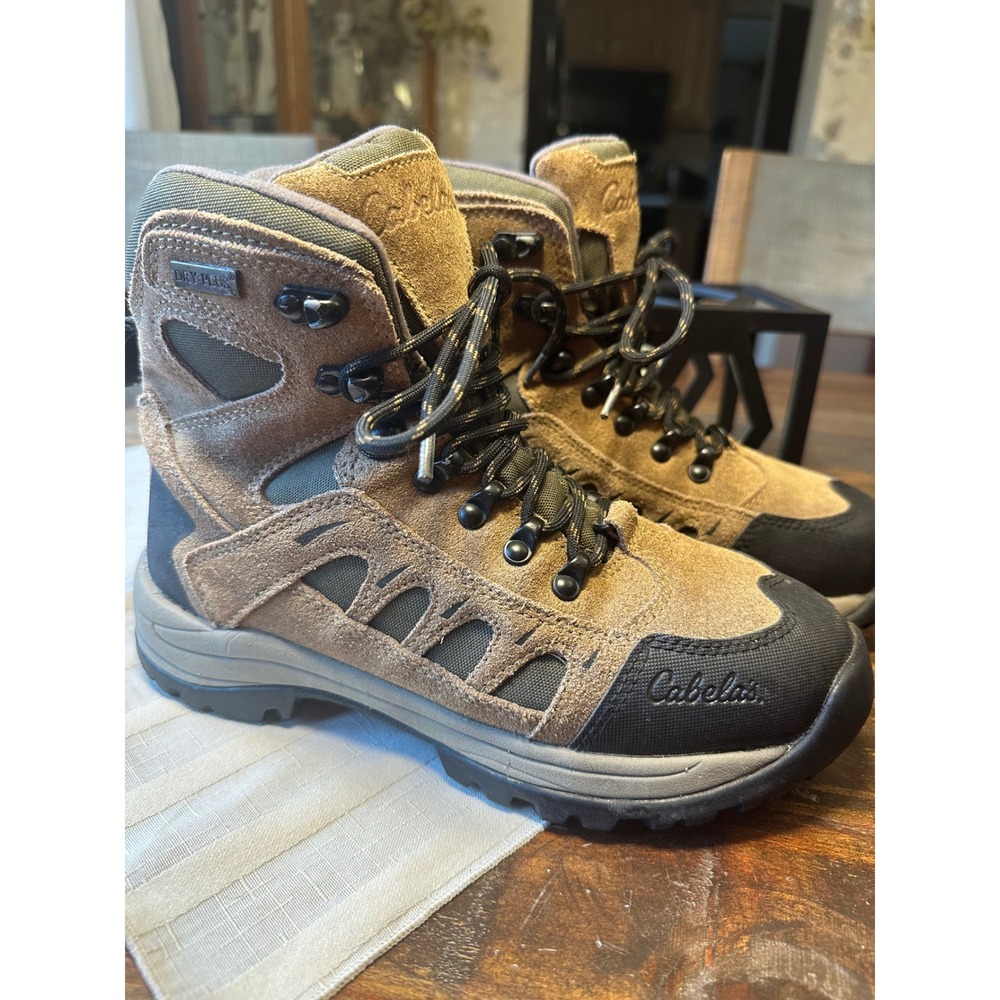 Cabelas Youth Waterproof Insulated Hiking Boots Snow Runner‎ Size 5M Thinsulate